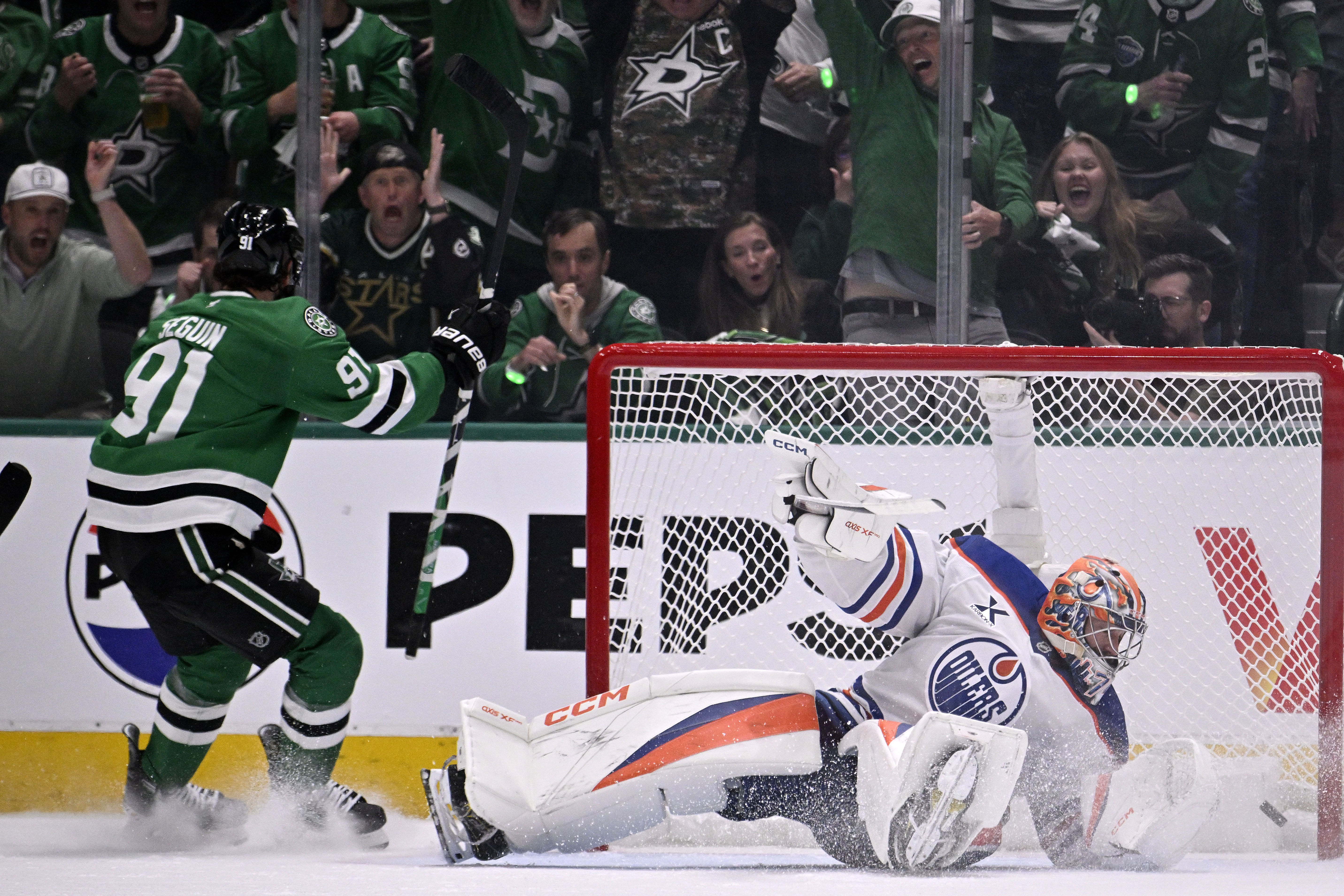 Stuart Skinner surrendered three power play goals in the third period - Source: Imagn